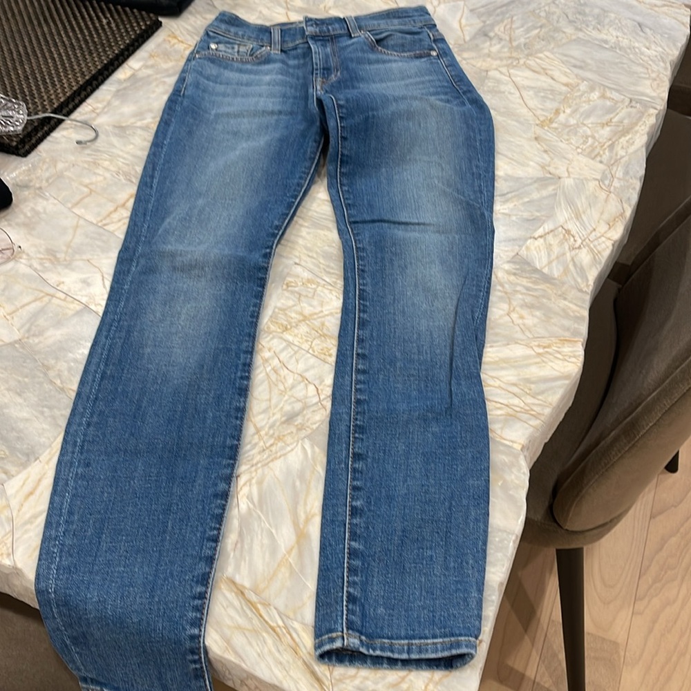 Women’s skinny jeans